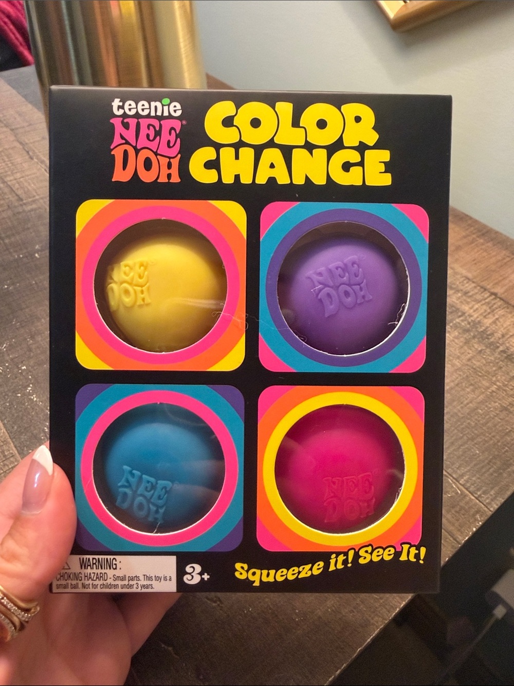 NEEDOH teenie color change - 4 pack
Yellow, purple, blue, pink
